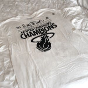 Vintage NWT 2013 Miami Heat T-shirt